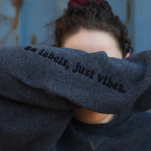 THREADED | no labels, just vibes.