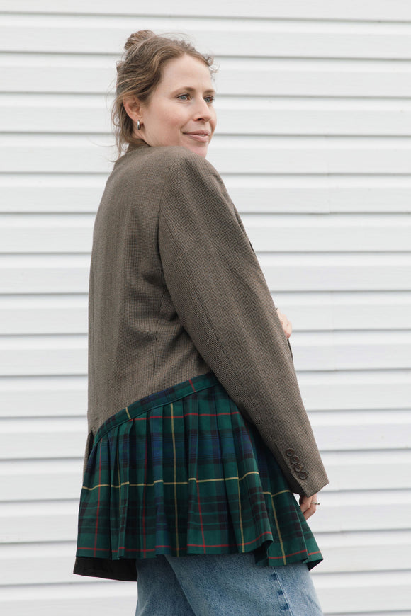 men's brown tweed blazer with green kilt detailing